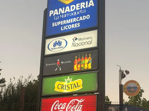 Trabajo 5 de 9 — letrero fabricado e instalado por Mega Letreros