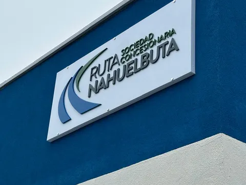Trabajo 7 de 9 — letrero fabricado e instalado por Mega Letreros